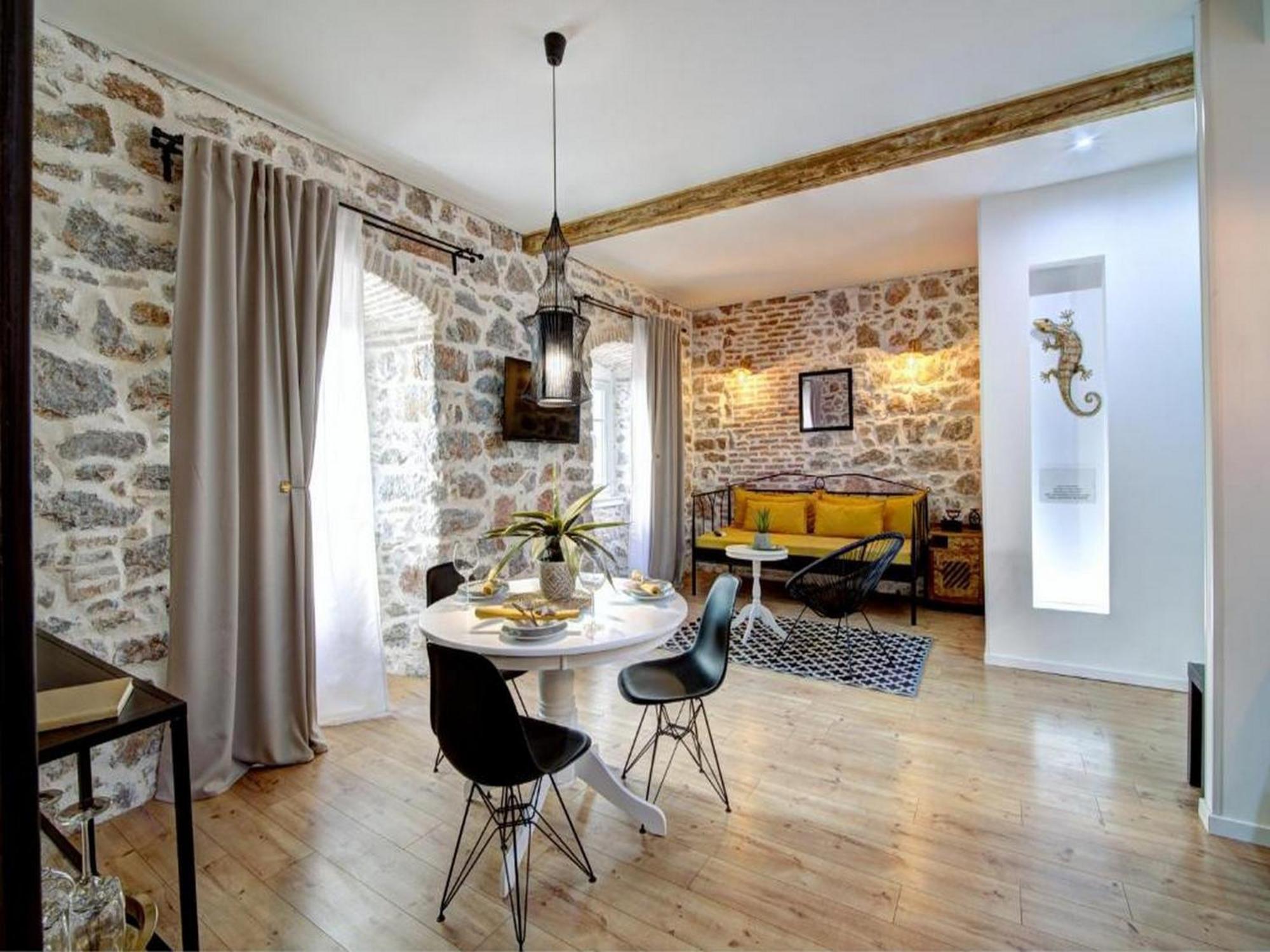 ホテル History House Moja Ti 1830 In Old Town Senj セニ 部屋 写真
